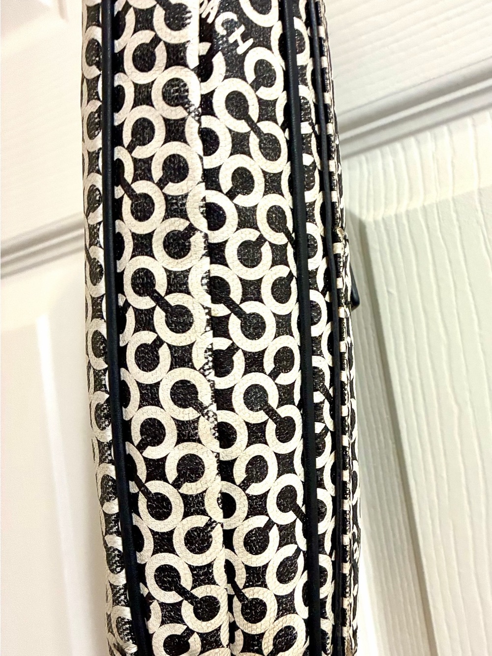 Coach Black & White Signature Zip Wristlet - Picture 2 of 9